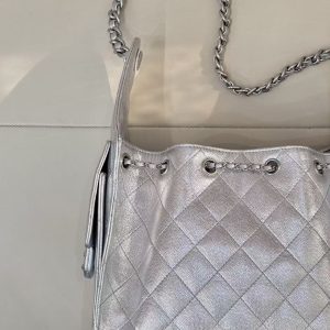 0327fb753151b7cbea2e51872c785a51 CC Cruise 25/26 Small Handbag Sliver Caviar Leather