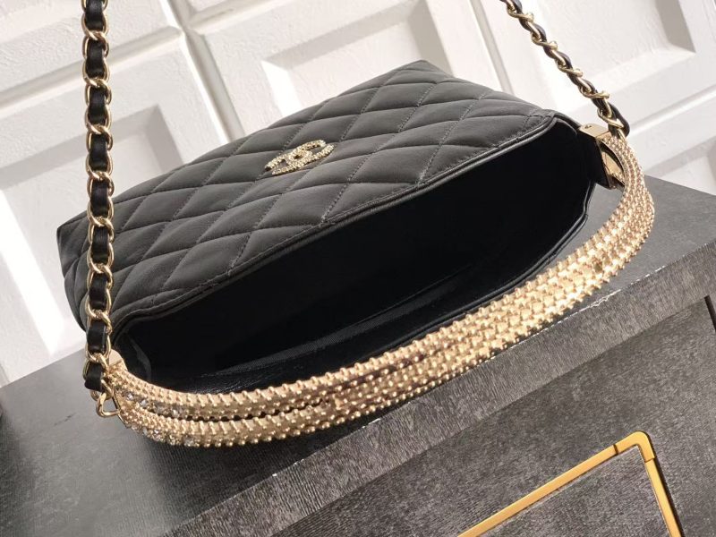 CC 25 Hobo Mini Handle Bag Black Caviar