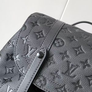 LV M55699 Christopher MM Backpack Black Cowhide