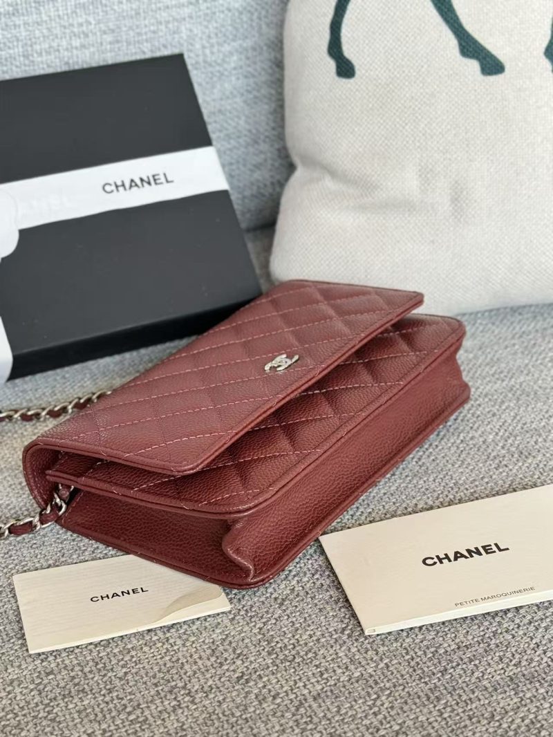 0d3943aacba3a81a956ce612ec0a2679 CC Classic WOC 19cm Burgundy Caviar Leather