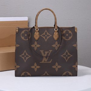 13266069119875252_84565487-3b81-40d5-a62c-817d4047fea5 LV ONTHEGO GM 41CM MONOGRAM GIANT CANVAS