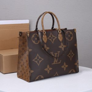13266069152043403_131b8f20-294e-4415-bf6d-4e133e383371 LV ONTHEGO GM 41CM MONOGRAM GIANT CANVAS
