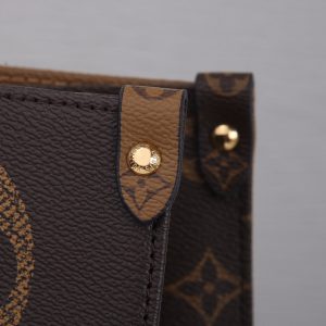 13266069155341299_b7f95500-5c8d-42a4-aabf-8da1921454b6 LV ONTHEGO GM 41CM MONOGRAM GIANT CANVAS