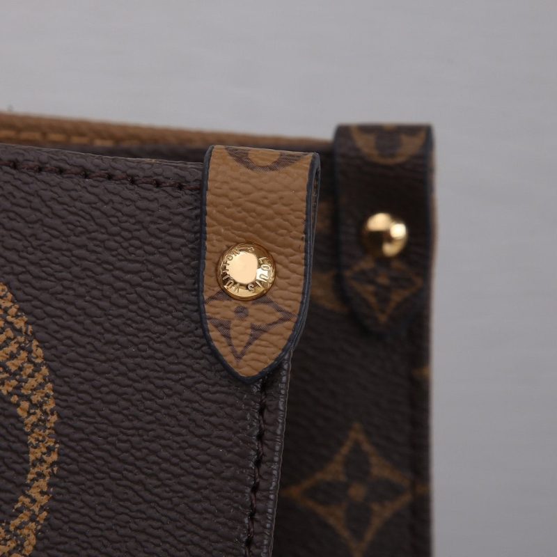 13266069155341299_b7f95500-5c8d-42a4-aabf-8da1921454b6 LV ONTHEGO GM 41CM MONOGRAM GIANT CANVAS