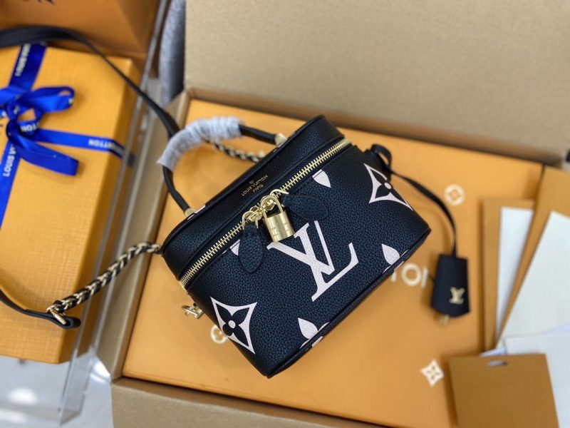 13266513124148501_6b8cf8b4-40a9-4586-b3d1-f2ebf192e597 VANITY PM 19 CM BLACK WHITE MONOGRAM EMPREINTE LEATHER