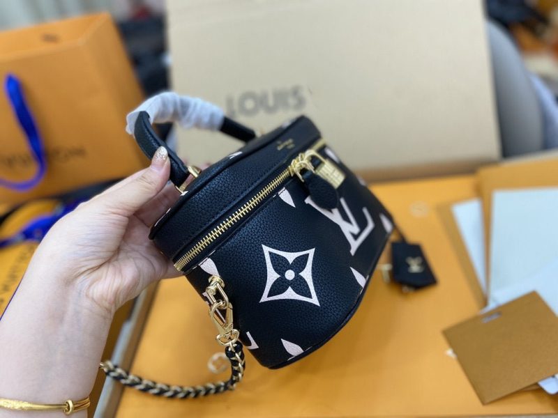 13266513129431448_e6751b69-a703-4f09-ab38-299a6c9e4e91 VANITY PM 19 CM BLACK WHITE MONOGRAM EMPREINTE LEATHER