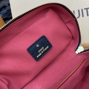 13266513134246128_af1672bb-9000-47fd-8b2d-571ba8440fbe VANITY PM 19 CM BLACK WHITE MONOGRAM EMPREINTE LEATHER