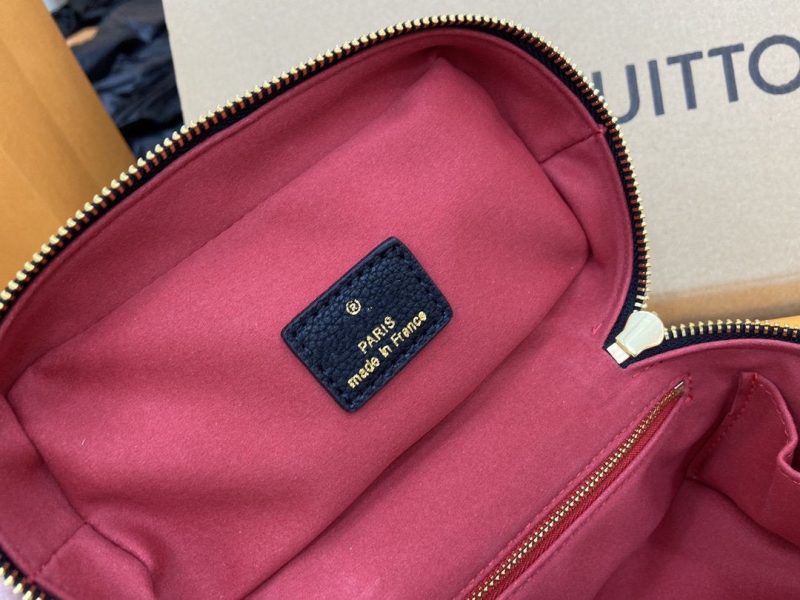 13266513134246128_af1672bb-9000-47fd-8b2d-571ba8440fbe VANITY PM 19 CM BLACK WHITE MONOGRAM EMPREINTE LEATHER