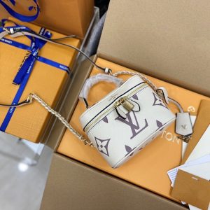 13266513665320293_030c5221-0737-46d2-996e-b259633f73ad VANITY PM 19CM WHITE PURPLE MONOGRAM CANVAS LEATHER