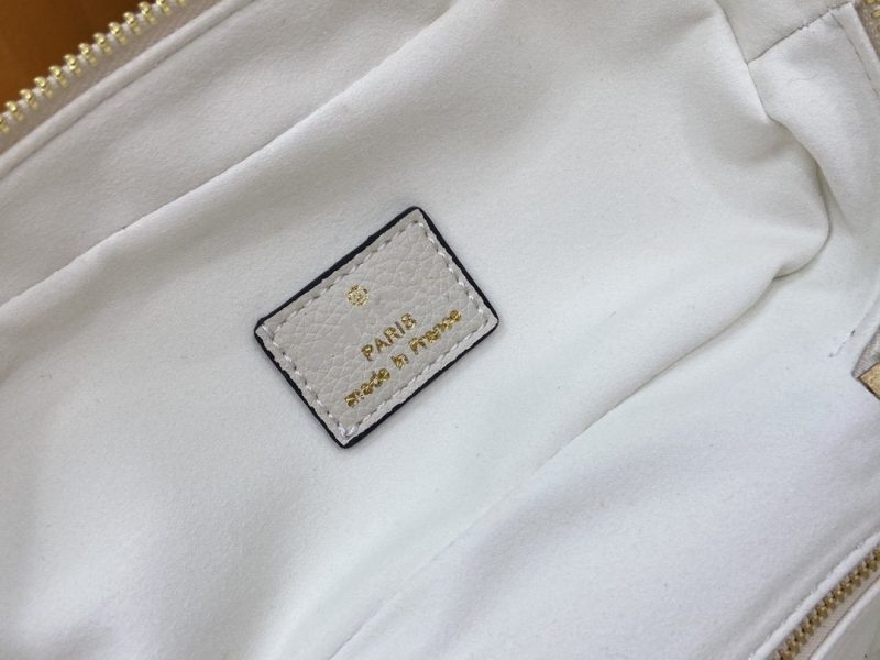 13266513669137834_52a1442c-b89c-44ea-8244-a2e4a12768a2 VANITY PM 19CM WHITE PURPLE MONOGRAM CANVAS LEATHER