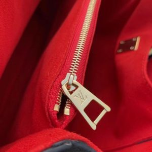 LV LOCKME SHOPPER 42 BLACK GRAINED CALF LEATHER