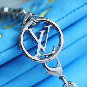 13267800037457270_b42cdde8-6d2a-4b14-b9f6-4bb16a017f6d POCHETTE COUSSIN 20 MINT GREEN YELLOW MONOGRAM LAMBSKIN