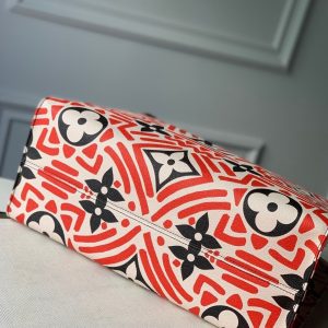LV CRAFTY ONTHEGO GM CREAM AND RED MONOGRAM GIANT CANVAS