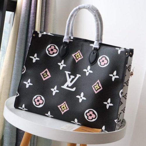 13270920946165131_5efa2124-ed3c-4bab-8b24-958b593dc715 CRAFTY ONTHEGO GM 41 BLACK WHITE MONOGRAM CANVAS M45815