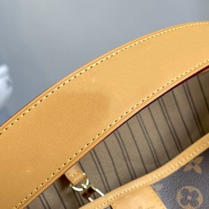 13276634731423153_33e09a6f-3f21-4047-a1e0-6bbbe5d0d1d1 DELIGHT FULL MM 52CM MONOGRAM