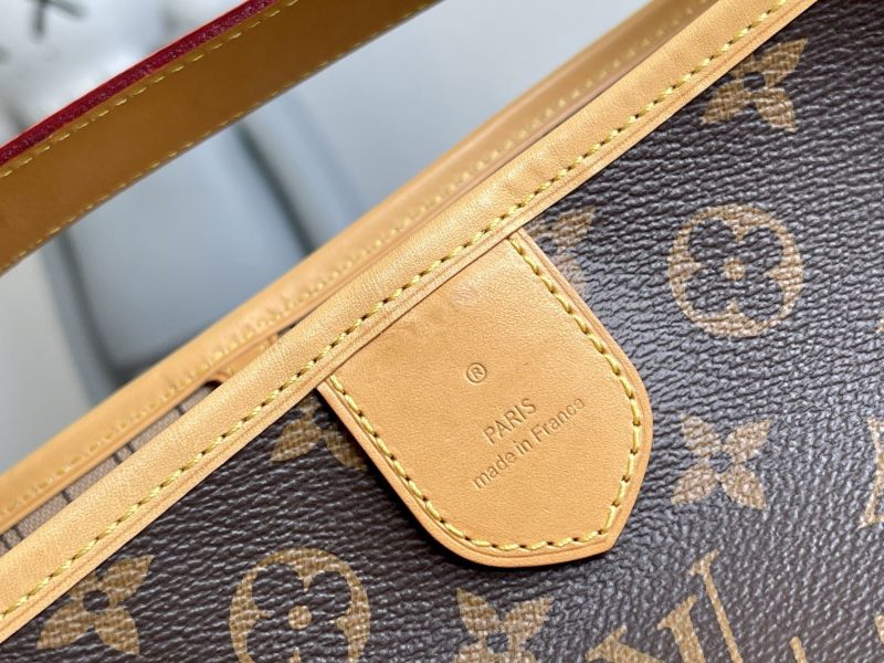 13276634734850479_2948928d-ba74-448e-a7f9-211e6271feb8 DELIGHT FULL MM 52CM MONOGRAM