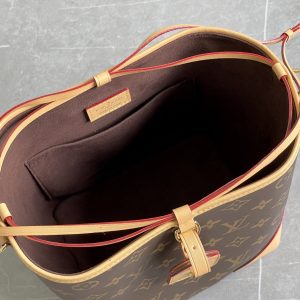 13276635043104408_87b2a1d7-5455-4cc3-90b5-111d811924f2 NOE PURSE 15CM MONOGRAM CANVAS