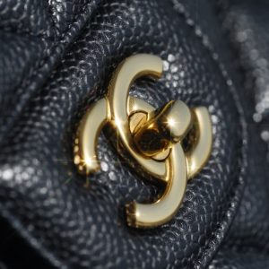 FLAP BAG JUMBO 30CM GOLD HARDWARE BLACK CAVIAR