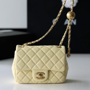 FLAP BAG 17CM YELLOW LAMBSKIN GOLD HARDWARE