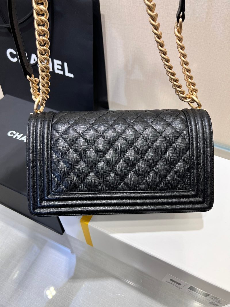 13344148796538225 BOY BAG MEDIUM 25 BLACK CAVIAR GOLD HARDWARE