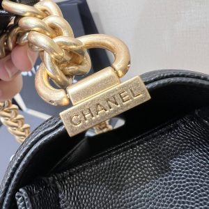 13344148797792357 BOY BAG MEDIUM 25 BLACK CAVIAR GOLD HARDWARE