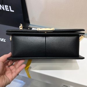 13344148800484909 BOY BAG MEDIUM 25 BLACK CAVIAR GOLD HARDWARE