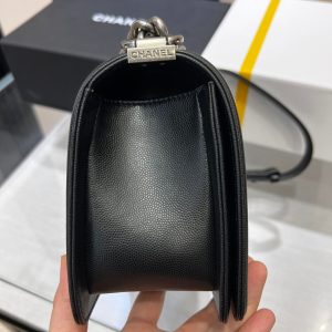 13344148838838121 BOY BAG MEDIUM 25 BLACK CAVIAR RUTHENIUM HARDWARE