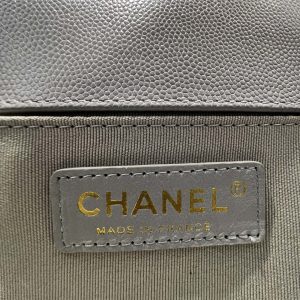 13344148922194924 BOY BAG MEDIUM 25 GREY CAVIAR GOLD HARDWARE