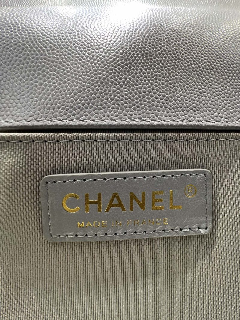 13344148922194924 BOY BAG MEDIUM 25 GREY CAVIAR GOLD HARDWARE