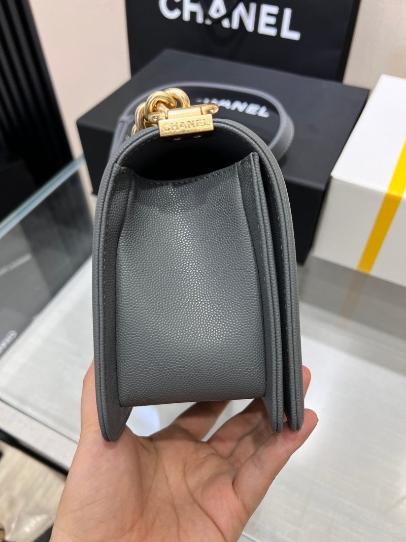 13344148957324683 BOY BAG MEDIUM 25 DARK GREY CAVIAR GOLD HARDWARE