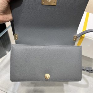 13344148963542354 BOY BAG MEDIUM 25 DARK GREY CAVIAR GOLD HARDWARE