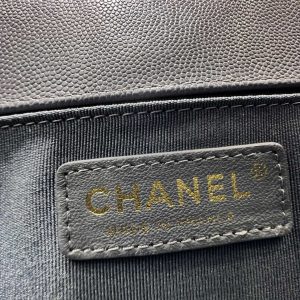 13344148966426514 BOY BAG MEDIUM 25 DARK GREY CAVIAR GOLD HARDWARE