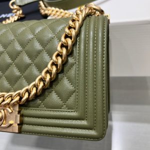 13344148991402625 BOY BAG MEDIUM 25 KHAKI CAVIAR GOLD HARDWARE