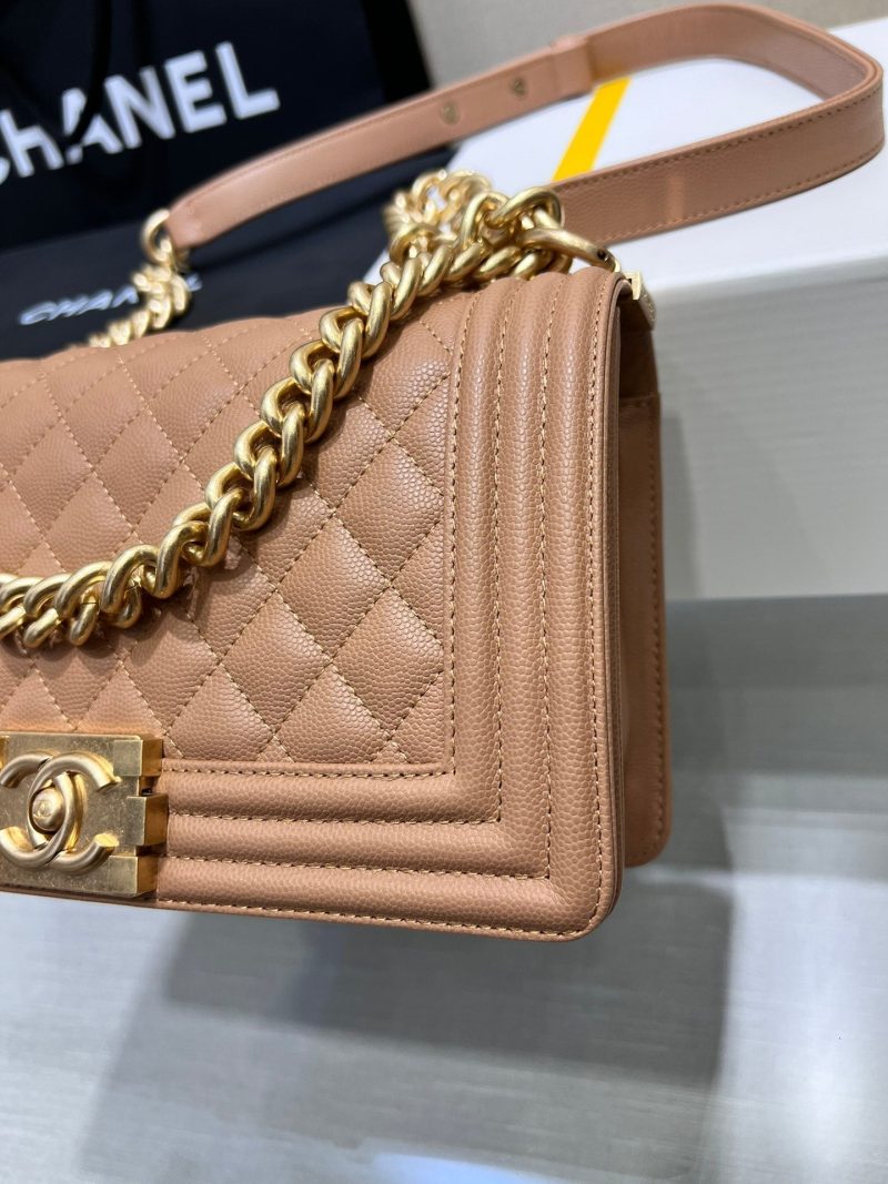 13344149031085971 BOY BAG MEDIUM 25 BROWN CAVIAR GOLD HARDWARE