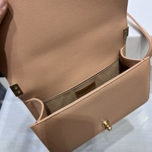 13344149040213259 BOY BAG MEDIUM 25 BROWN CAVIAR GOLD HARDWARE