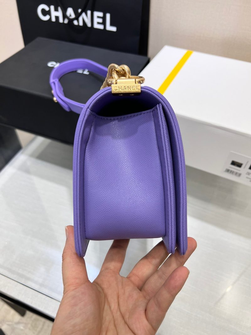 13344149070420165 BOY BAG MEDIUM 25 PURPLE CAVIAR GOLD HARDWARE