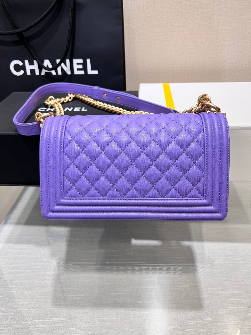 13344149073140315 BOY BAG MEDIUM 25 PURPLE CAVIAR GOLD HARDWARE