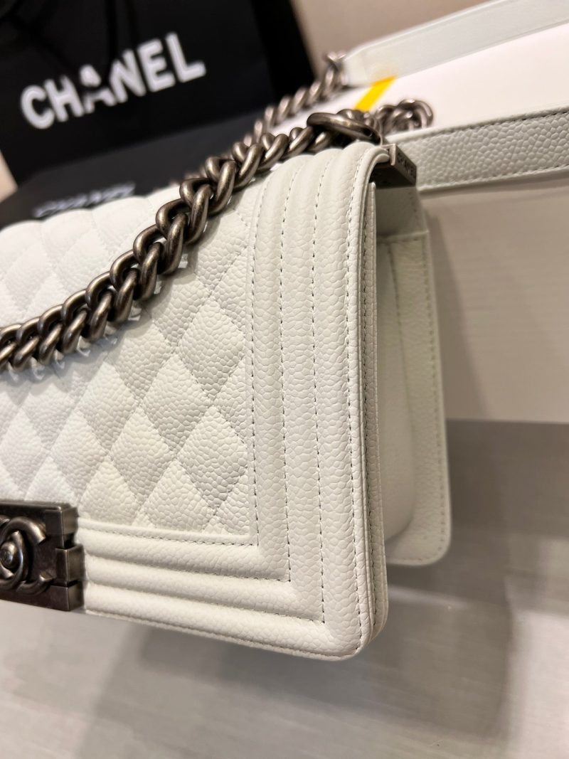 13344149144823964 BOY BAG MEDIUM 25 WHITE CAVIAR RUTHENIUM HARDWARE