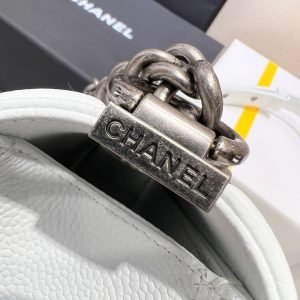 13344149148689435 BOY BAG MEDIUM 25 WHITE CAVIAR RUTHENIUM HARDWARE