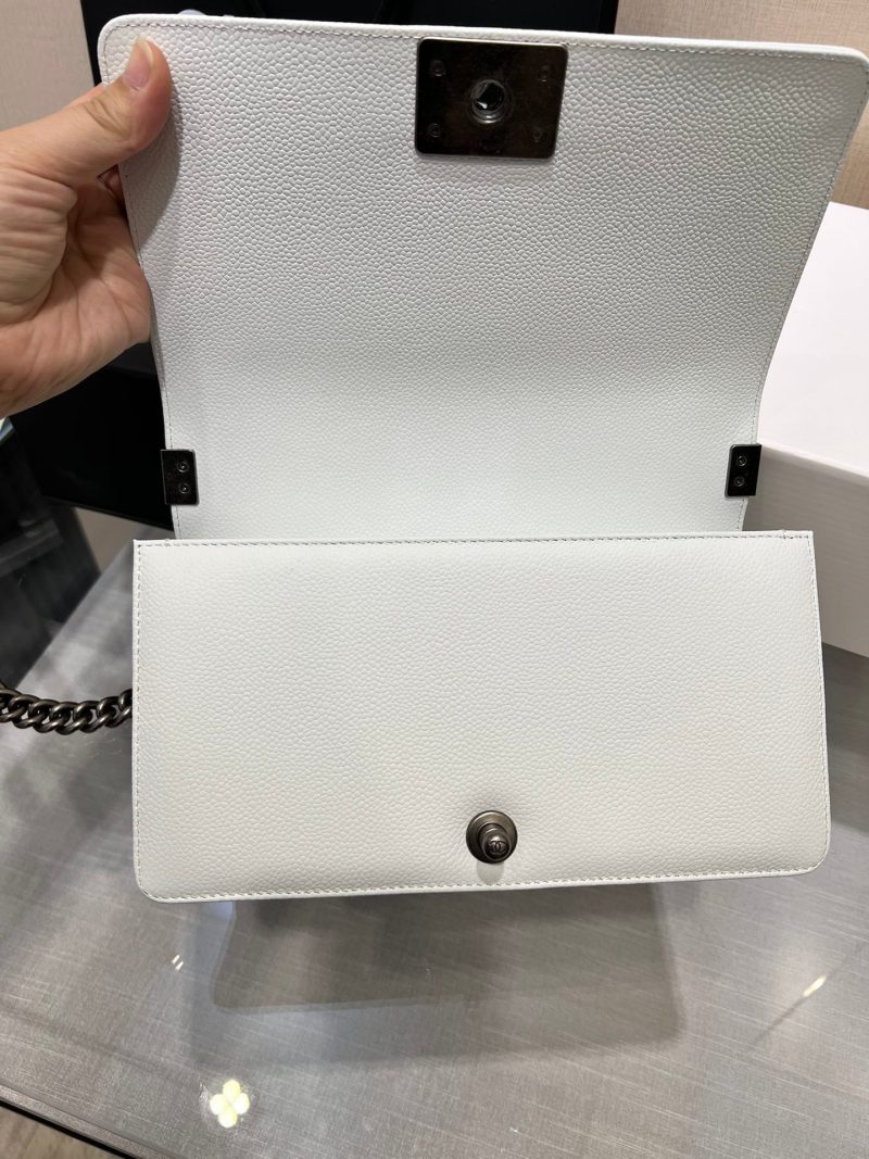 13344149152742115 BOY BAG MEDIUM 25 WHITE CAVIAR RUTHENIUM HARDWARE