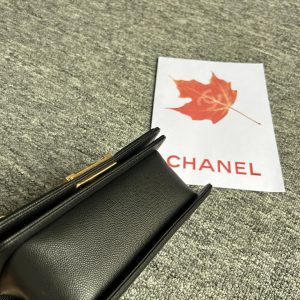 13344405368220208 BOY BAG SMALL 20 BLACK CHEVRON CAVIAR GOLD HARDWARE