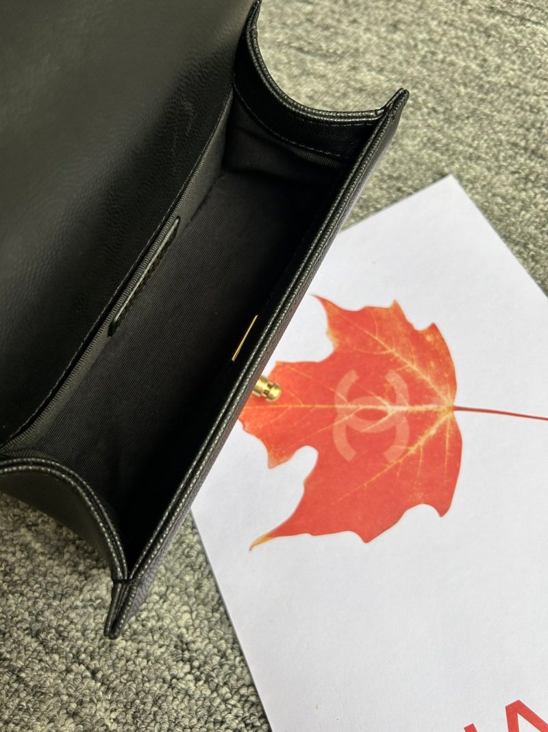 13344405371165225 BOY BAG SMALL 20 BLACK CHEVRON CAVIAR GOLD HARDWARE