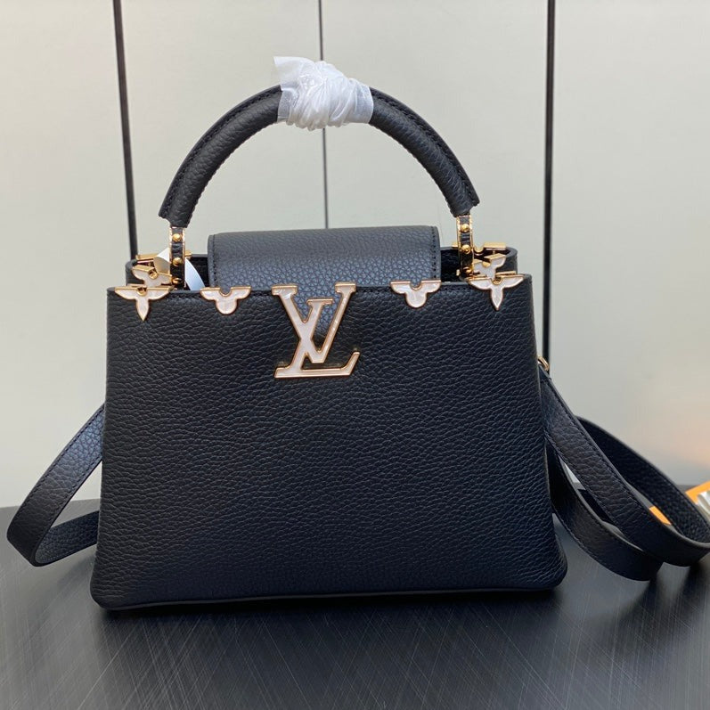 13345374306814967 CAPUCINES BB 27 BLACK TAURILLON GOLD HARDWARE