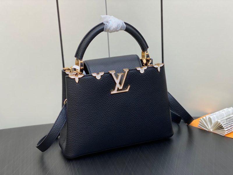 13345374318586760 CAPUCINES BB 27 BLACK TAURILLON GOLD HARDWARE