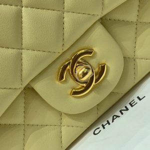 MINI SQUARE FLAP BAG 17CM YELLOW LAMBSKIN GOLD HARDWARE