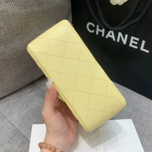MINI SQUARE FLAP BAG 17CM YELLOW LAMBSKIN GOLD HARDWARE
