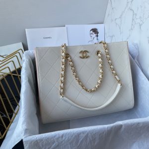 13347789289337930 SMALL TOTE 31CM WHITE LAMBSKIN GOLD HARDWARE