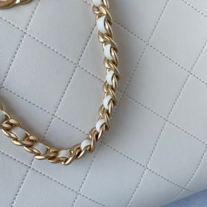 13347789291021263 SMALL TOTE 31CM WHITE LAMBSKIN GOLD HARDWARE