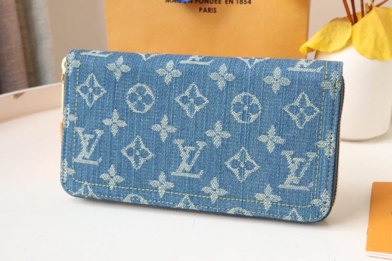 13348052576903415 LV MONOGRAM DENIM LEATHER 19CM LONG WALLET