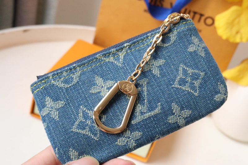 13348053284626988 LV POCHETTE CLET DENIM BLEU